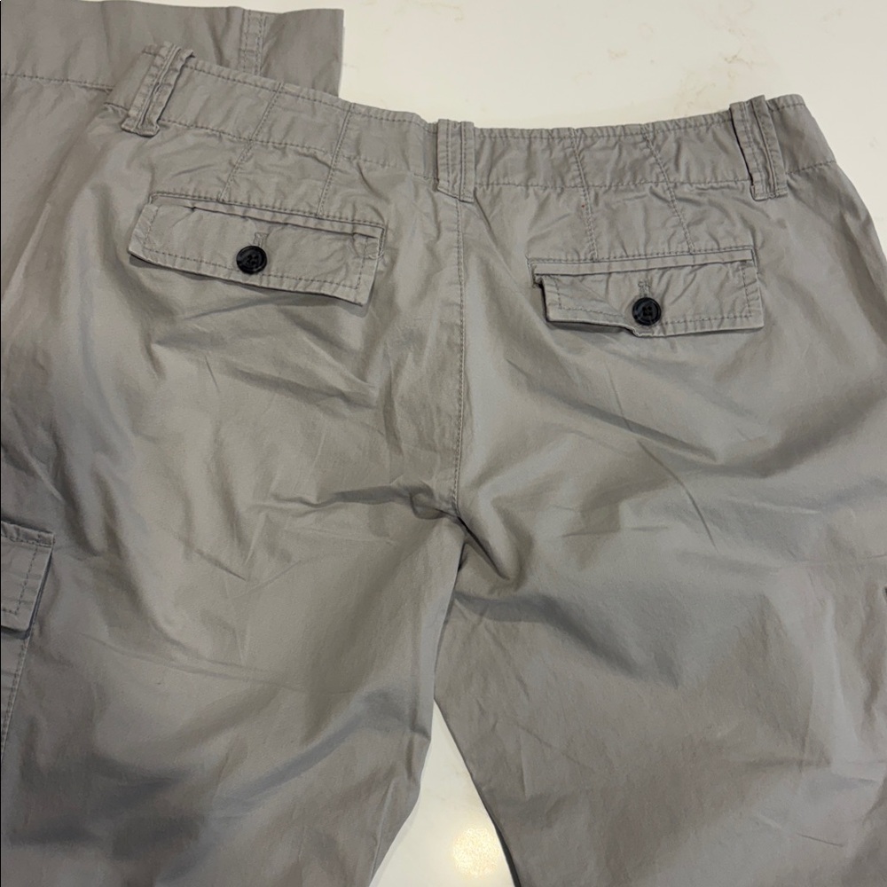 Banana Republic Cargo Pants in - Picture 7 of 9